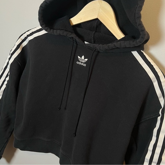 Adidas Cropped Hoodie Women’s S Black 3 Stripe Sweatshirt Pullover Workout Gym - Picture 3 of 7